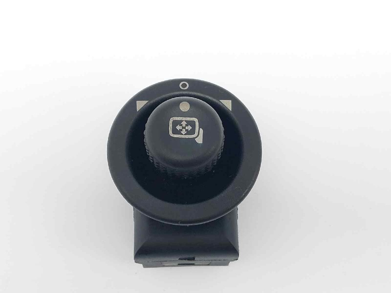 Recambio de mando retrovisor para land rover discovery v6 td se referencia OEM IAM YUF500010  