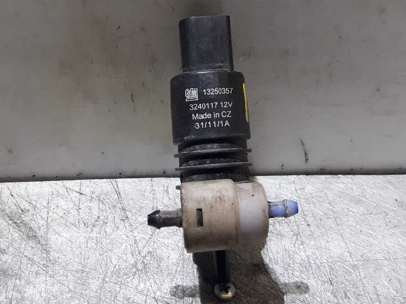 Recambio de bomba limpia para opel insignia berlina selective referencia OEM IAM 13250357  