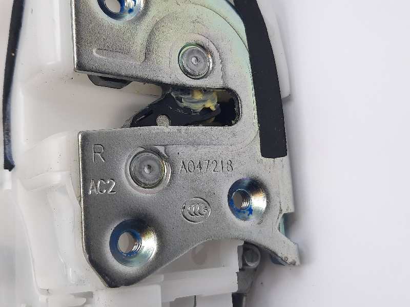 Recambio de cerradura puerta delantera derecha para mitsubishi asx plus 2wd referencia OEM IAM A047218  
