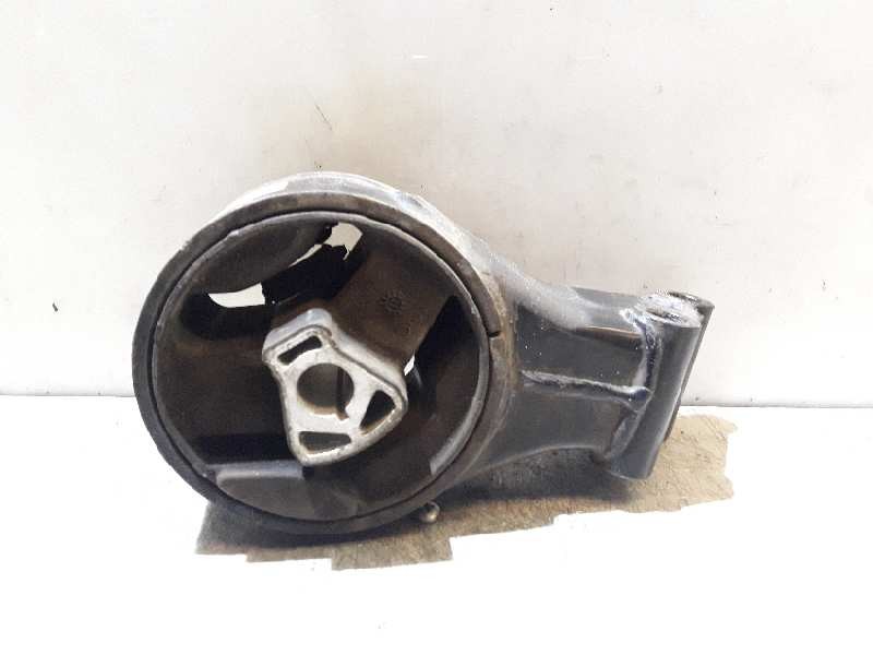 Recambio de soporte motor trasero para opel insignia berlina selective referencia OEM IAM 13228303  