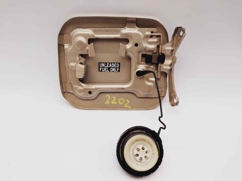 Recambio de tapa exterior combustible para lexus rx 400h referencia OEM IAM 7735048041  