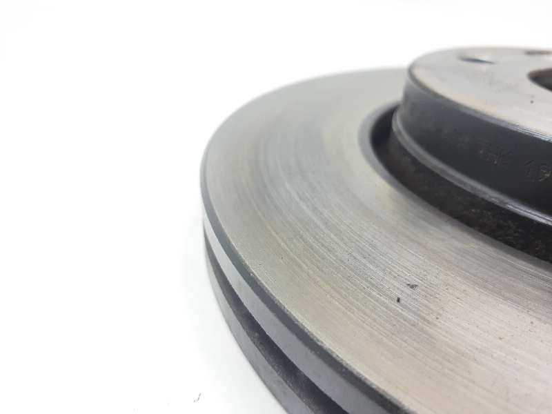 Recambio de disco freno delantero para renault clio iv limited referencia OEM IAM   