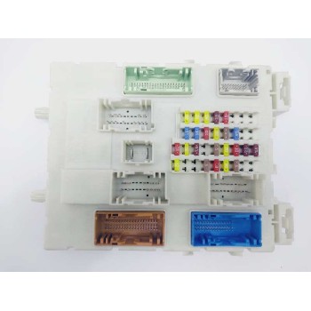 CAJA RELES / FUSIBLES EM5T14014GLB 