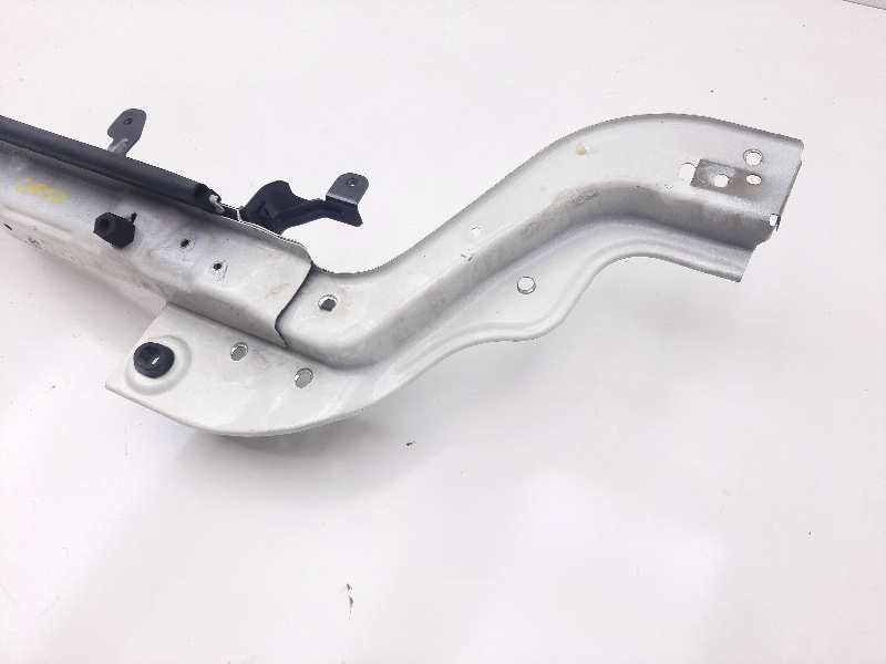 Recambio de travesaño superior para citroen nemo attraction referencia OEM IAM 7106F6  