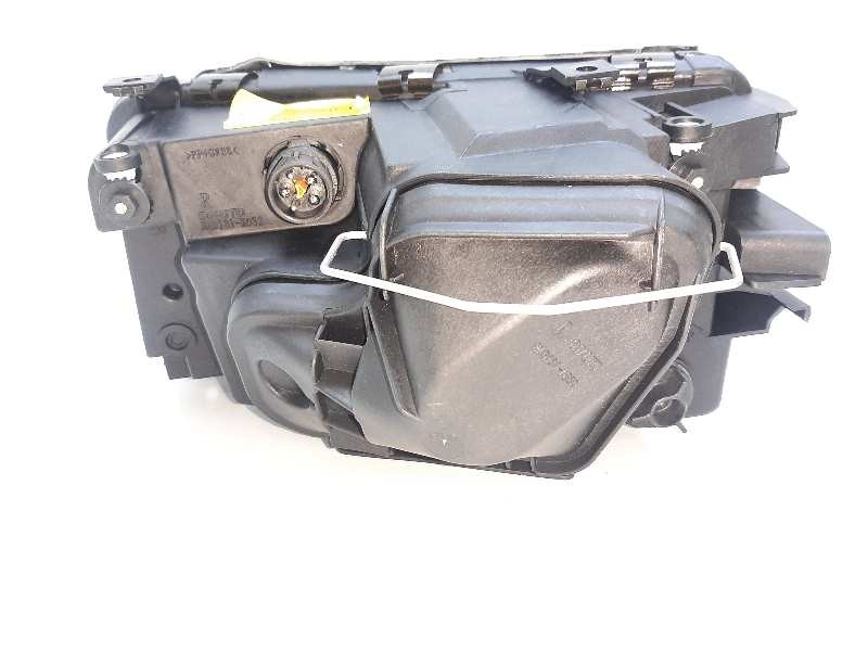 Recambio de faro derecho para audi a6 berlina (c4) referencia OEM IAM   