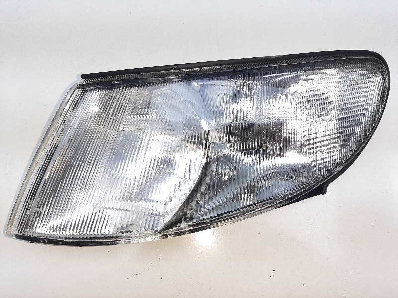 Recambio de piloto delantero izquierdo para saab 900 coupé 2.0 cat referencia OEM IAM 14832061 4373973 