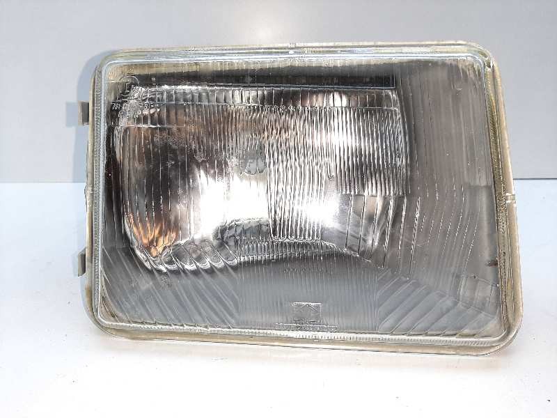 Recambio de faro derecho para renault 18 referencia OEM IAM   