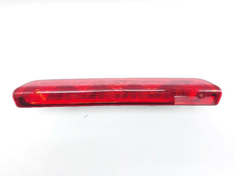 Recambio de luz central de freno para peugeot 308 confort referencia OEM IAM 9680426580 89071079 