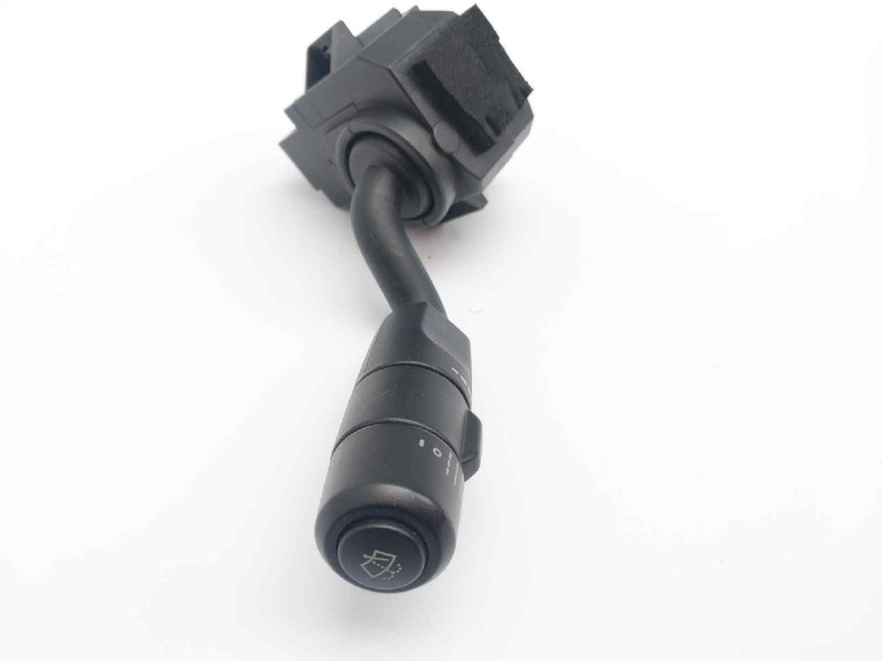 Recambio de mando limpia para land rover discovery v6 td se referencia OEM IAM XPE500070PVJ  