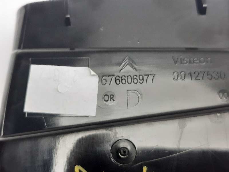 Recambio de rejilla aireadora para citroen c4 lim. seduction referencia OEM IAM 9676606977  