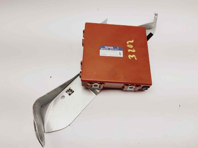 Recambio de modulo electronico para lexus rx 400h referencia OEM IAM 8865048141 1776004292 