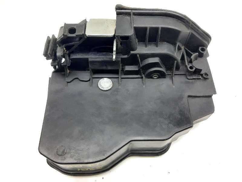 Recambio de cerradura puerta trasera derecha para bmw serie 1 berlina (e81/e87) 116d referencia OEM IAM 7229460  