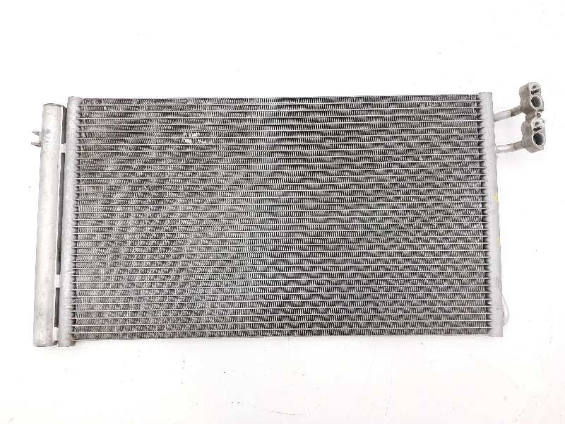 Recambio de condensador / radiador aire acondicionado para bmw serie 1 berlina (e81/e87) 116d referencia OEM IAM 3213311 3213311