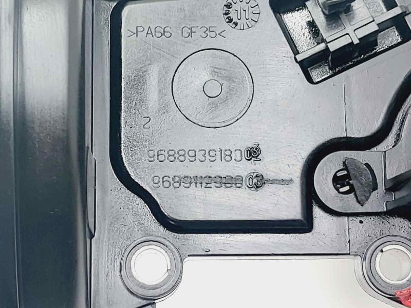 Recambio de tapa balancines para peugeot 5008 premium referencia OEM IAM 9688939180  