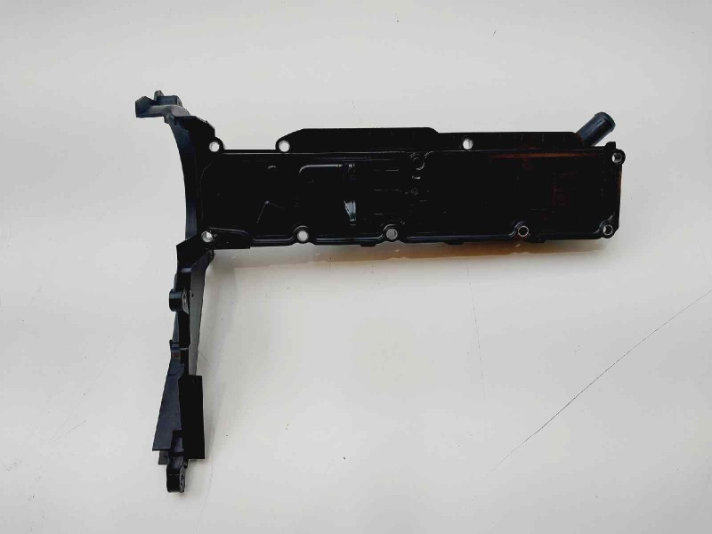 Recambio de tapa balancines para peugeot 5008 premium referencia OEM IAM 9688939180  