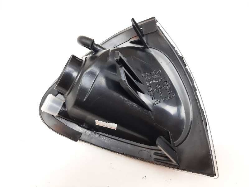 Recambio de piloto delantero izquierdo para toyota avensis berlina (t 22) referencia OEM IAM 14907061 8152105020 