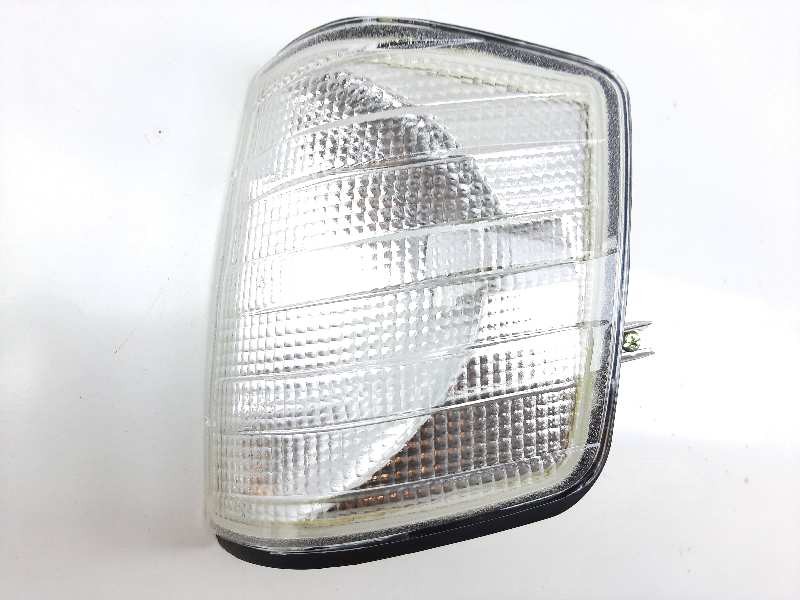 Recambio de piloto delantero izquierdo para mercedes clase c (w201) berlina referencia OEM IAM 14500581  