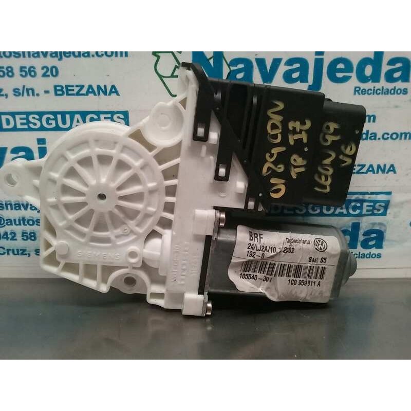 Recambio de motor elevalunas trasero izquierdo para seat leon (1m1) referencia OEM IAM 105540301 105540301 SIEMENS