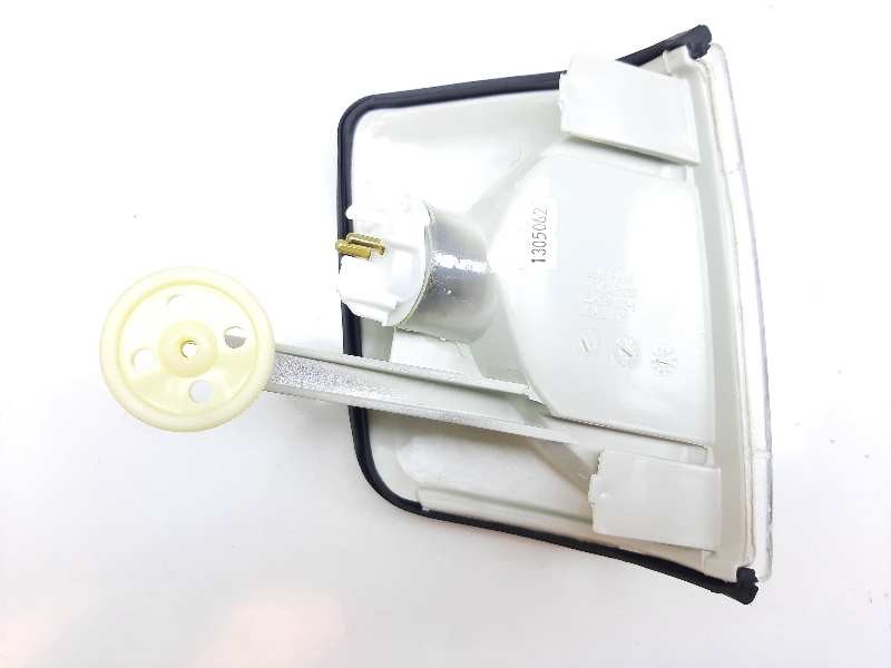 Recambio de piloto delantero izquierdo para mercedes clase c (w201) berlina referencia OEM IAM 14500581  