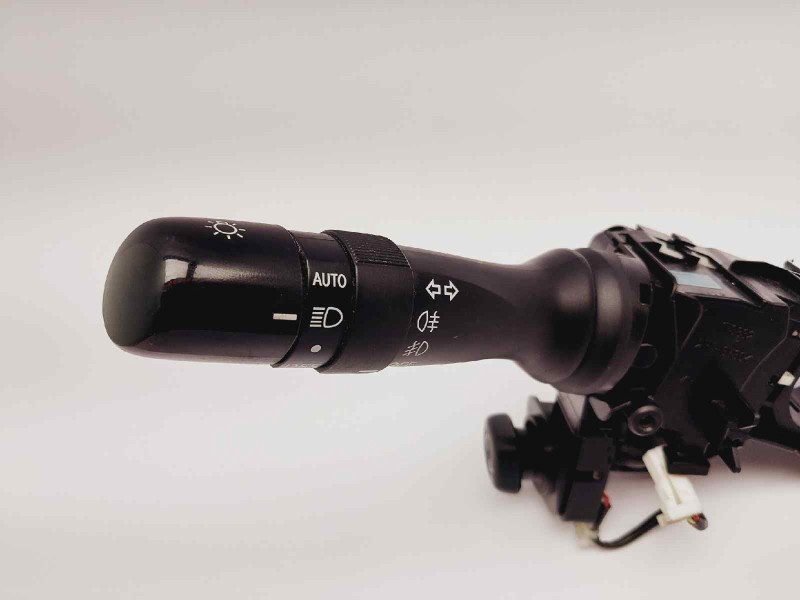 Recambio de mando intermitentes para lexus rx 400h referencia OEM IAM 17F192 173832 8414030310