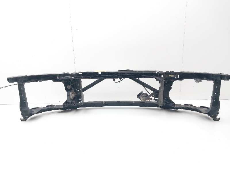 Recambio de panel frontal para land rover discovery v6 td se referencia OEM IAM DIN500020  