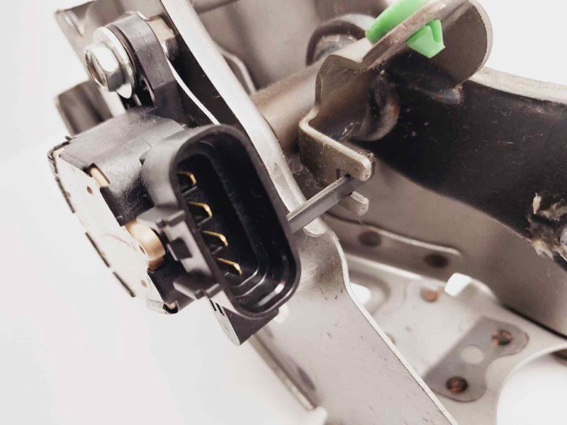 Recambio de pedal freno para lexus rx 400h referencia OEM IAM 8951047010  