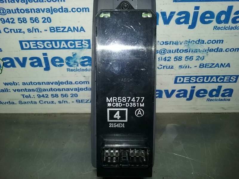Recambio de mando elevalunas delantero izquierdo para mitsubishi colt (cj0) referencia OEM IAM MR587477 MR587477 2154D1