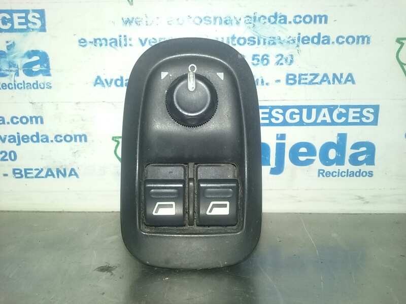 Recambio de mando elevalunas delantero izquierdo para peugeot 206 berlina 1.6 referencia OEM IAM  11587 
