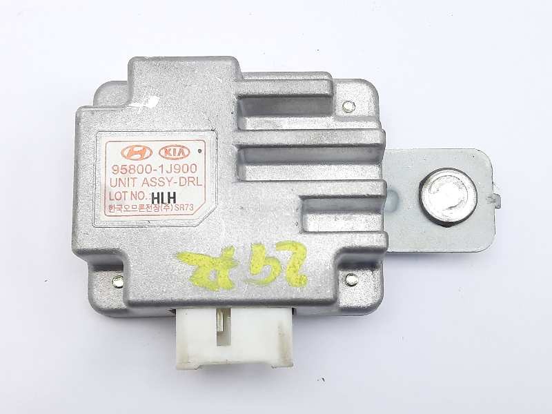 Recambio de modulo electronico para hyundai i20 city s referencia OEM IAM 958001J900  