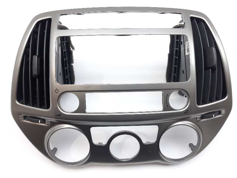 Recambio de rejilla aireadora para hyundai i20 city s referencia OEM IAM 847041J630 974101J600 974201J600