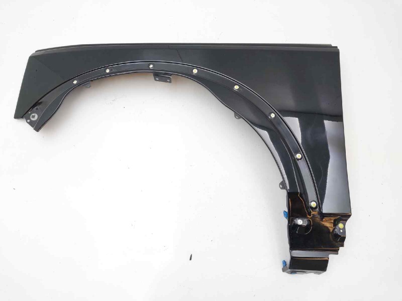 Recambio de aleta delantera izquierda para land rover discovery v6 td se referencia OEM IAM ASB780030  