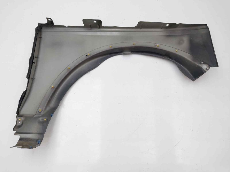 Recambio de aleta delantera izquierda para land rover discovery v6 td se referencia OEM IAM ASB780030  