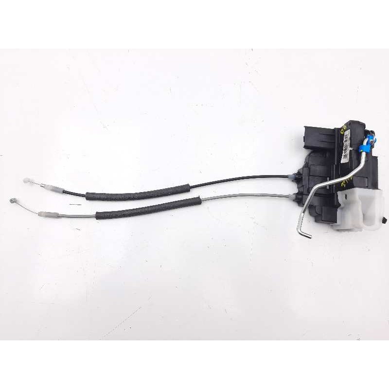 Recambio de cerradura puerta delantera derecha para hyundai i20 city s referencia OEM IAM 813201J030  