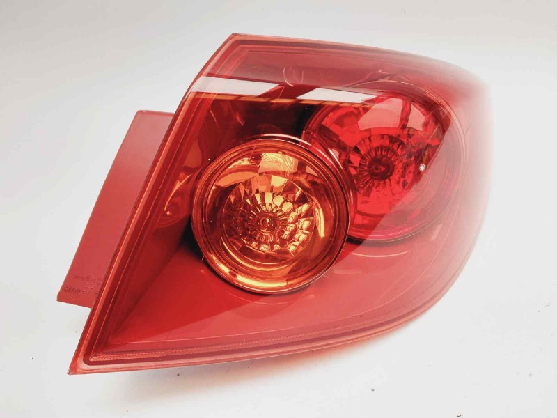 Recambio de piloto trasero derecho para mazda 3 berlina (bk) 1.6 crdt active referencia OEM IAM BP4K51150E  