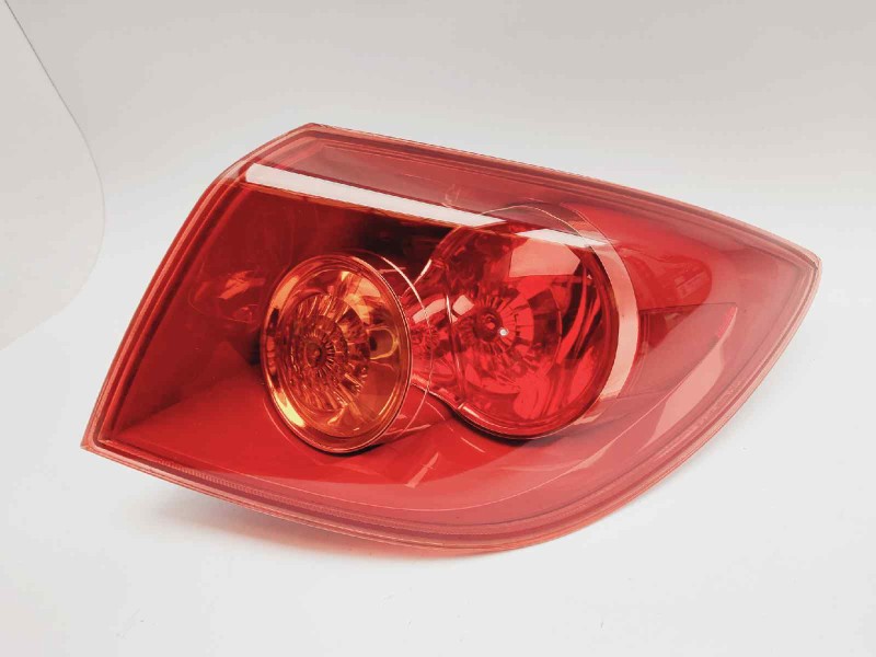 Recambio de piloto trasero derecho interior para mazda 3 berlina (bk) 1.6 crdt active referencia OEM IAM BP4K51160E  