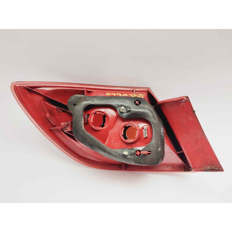 Recambio de piloto trasero derecho interior para mazda 3 berlina (bk) 1.6 crdt active referencia OEM IAM BP4K51160E  