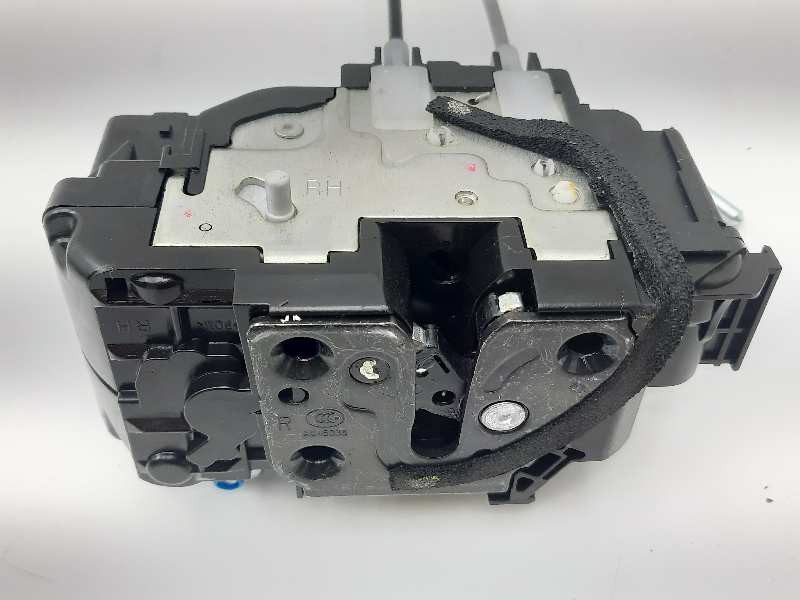 Recambio de cerradura puerta trasera derecha para hyundai i20 city s referencia OEM IAM 814201J520  