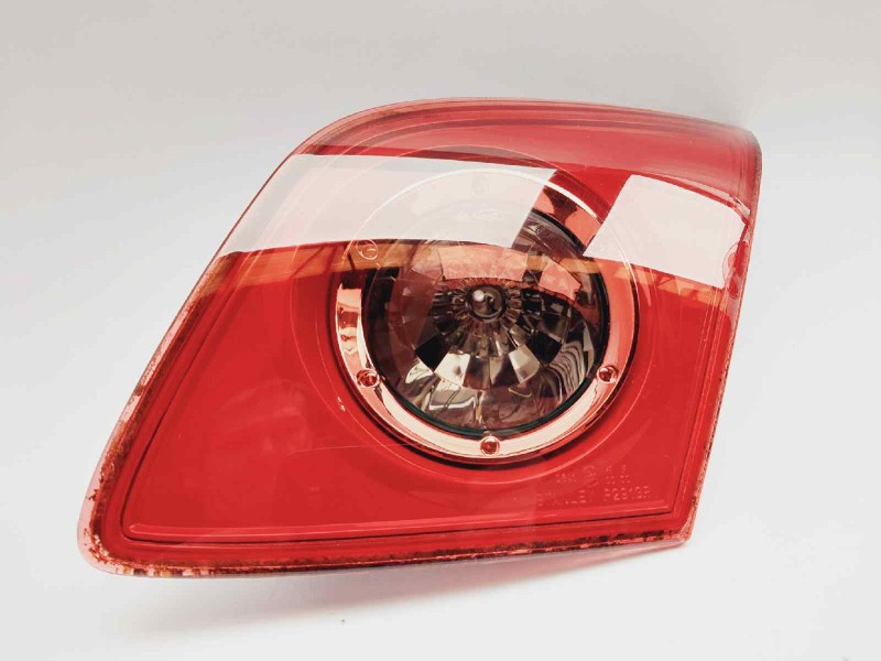 Recambio de piloto trasero derecho interior para mazda 3 berlina (bk) 1.6 crdt active referencia OEM IAM BP4K51160E  