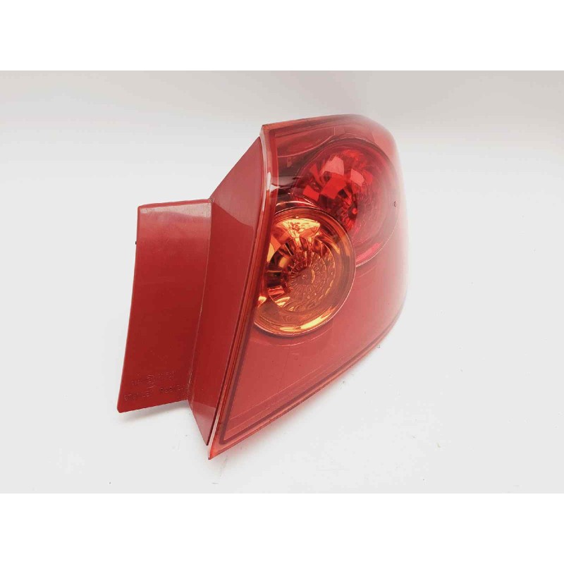 Recambio de piloto trasero derecho interior para mazda 3 berlina (bk) 1.6 crdt active referencia OEM IAM BP4K51160E  