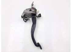 Recambio de pedal embrague para hyundai i20 city s referencia OEM IAM 328021J300  