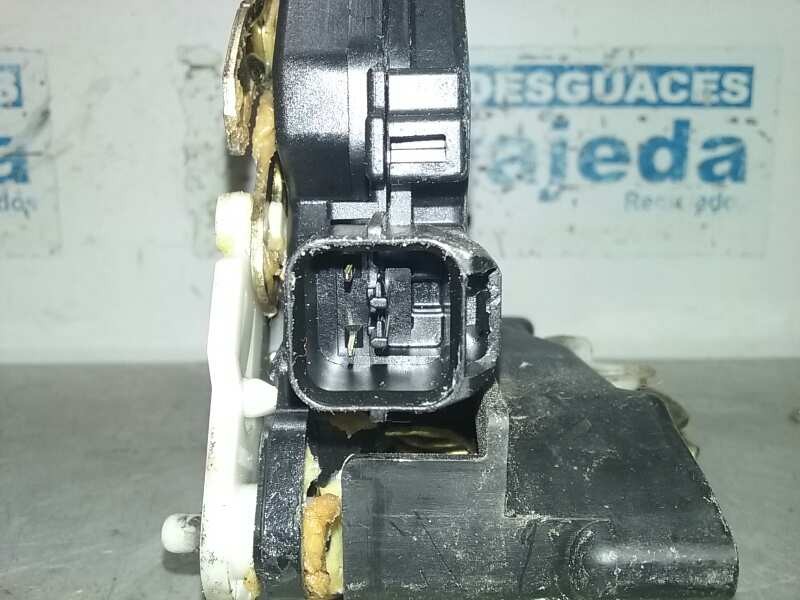 Recambio de cerradura puerta trasera izquierda para mitsubishi colt berlina 3 (cz) referencia OEM IAM  ELECTRICA 4 PUERTAS