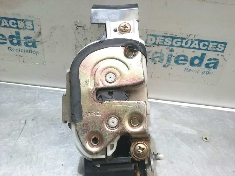Recambio de cerradura puerta trasera izquierda para mitsubishi colt berlina 3 (cz) referencia OEM IAM  ELECTRICA 4 PUERTAS