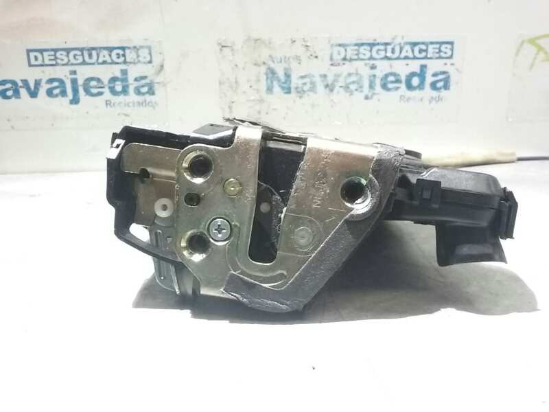 Recambio de cerradura puerta delantera derecha para toyota corolla (e12) referencia OEM IAM  ELECTRICA 