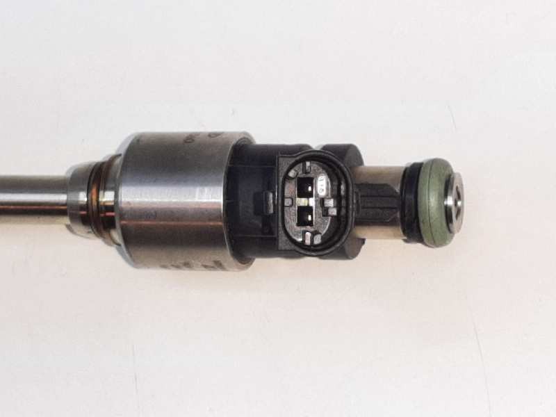 Recambio de inyector para hyundai tucson essence 2wd referencia OEM IAM 353102B360 9041080013 29503152