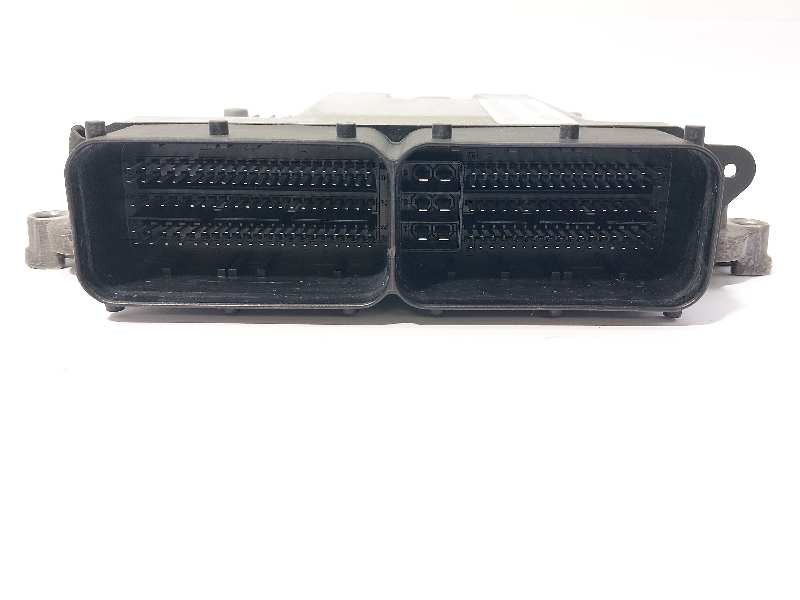 Recambio de centralita motor uce para jeep compass ii limited 4x4 referencia OEM IAM P68328041AA 0281033582 