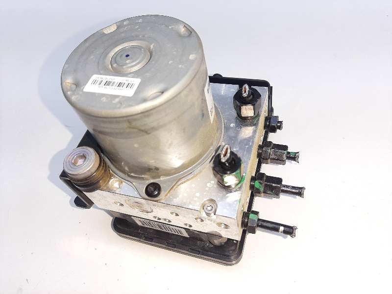Recambio de abs para hyundai tucson essence 2wd referencia OEM IAM 58920D7530  