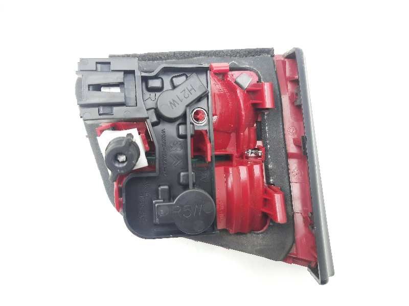 Recambio de piloto trasero derecho para citroen c5 berlina premier referencia OEM IAM 9687582980  