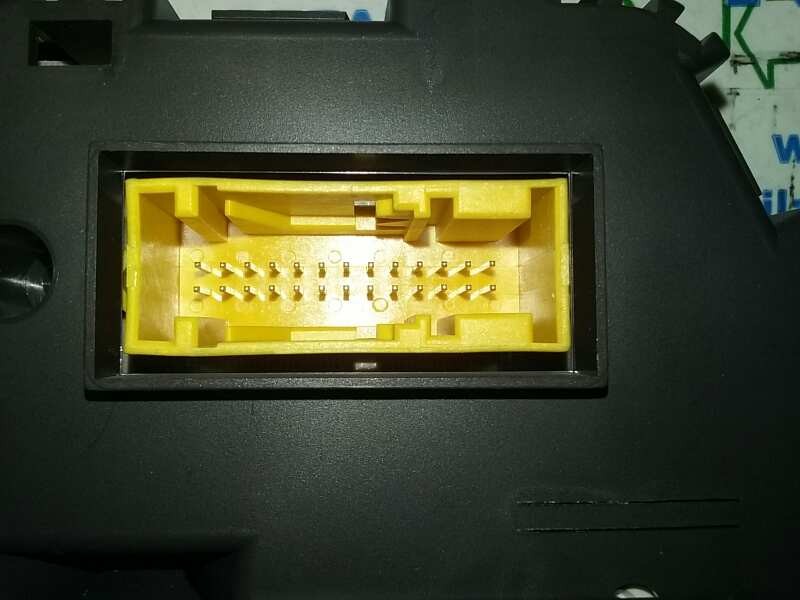 Recambio de cuadro instrumentos para fiat ulysse (179) 2.2 jtd dynamic referencia OEM IAM 501021630051 501021630051 VERDE