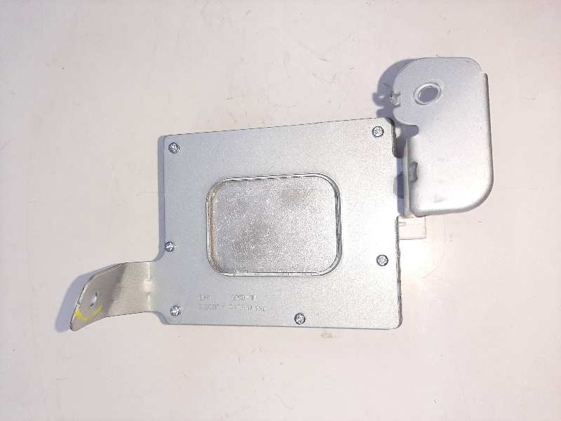 Recambio de modulo electronico para hyundai tucson essence 2wd referencia OEM IAM 95300D3000  