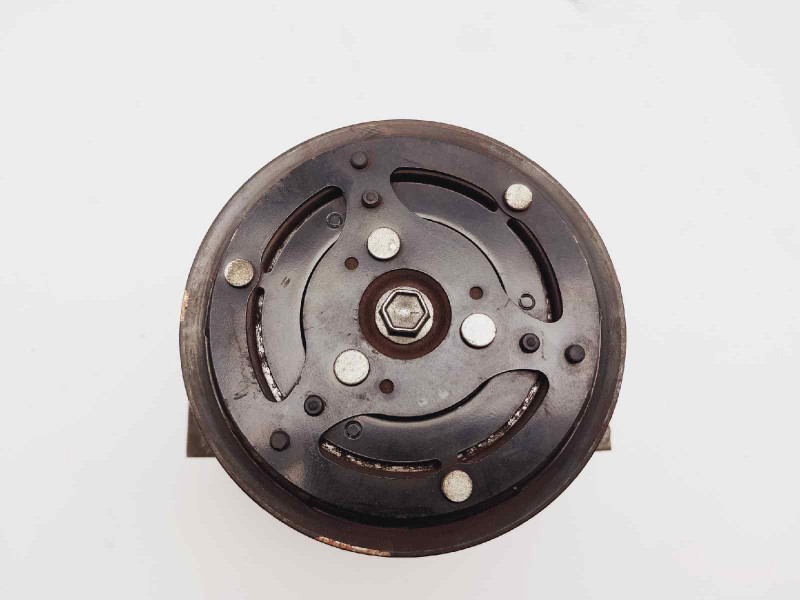 Recambio de compresor aire acondicionado para ford ka (ccu) trend + referencia OEM IAM 5174693 5A7975600 SCSC06